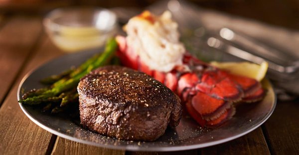 Can You Create a Gourmet Balsamic-Glazed Filet Mignon with a Red Wine Reduction?